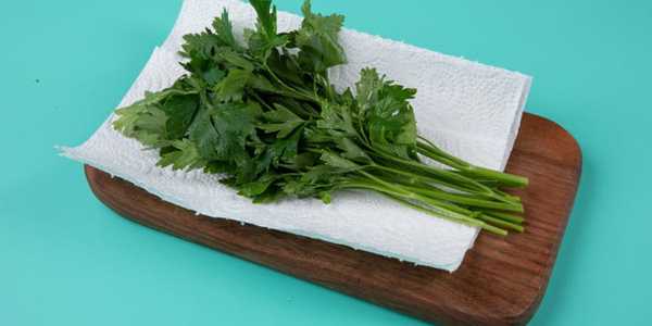 5 Best Ways to Store Fresh Herbs and Keep Them Fresher for Longer